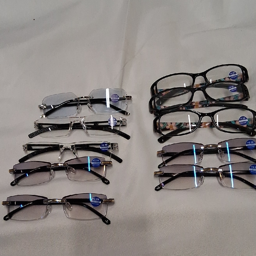 NWT 10 Pair +2.50 Assorted Reading Glasses